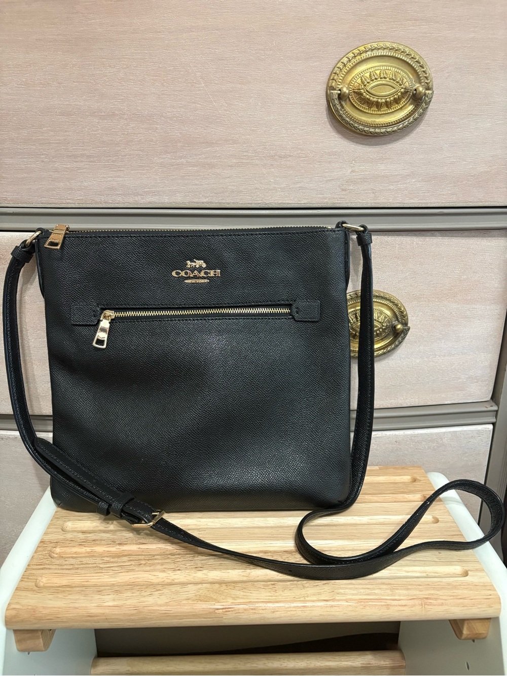 Coach Rowan File Black Leather Crossbody Bag Gold Hardware Excellent Condition